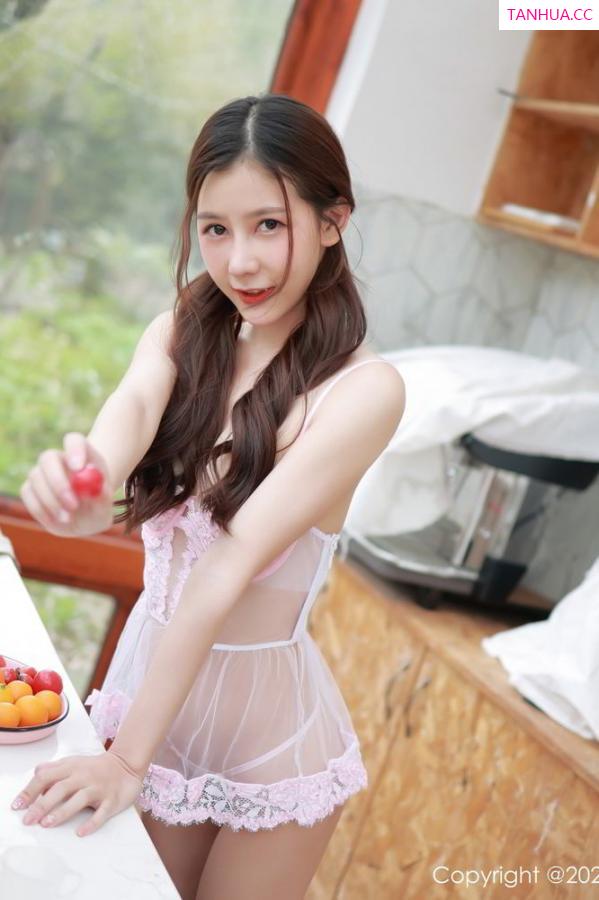 尹甜甜  [XiuRen]高清写真图 2021.03.29 VOL.3251 尹甜甜第2张图片